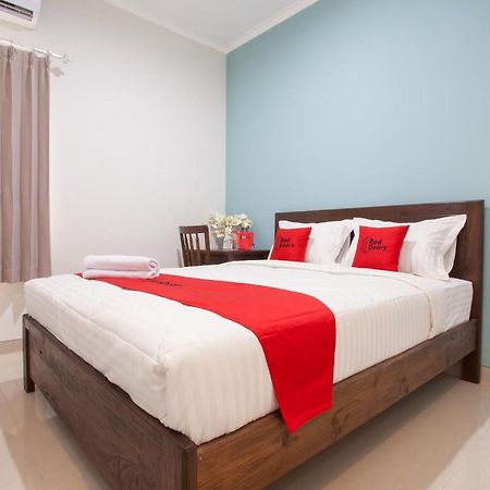 Reddoorz @ Wiyung 3 Otel Surabaya Dış mekan fotoğraf