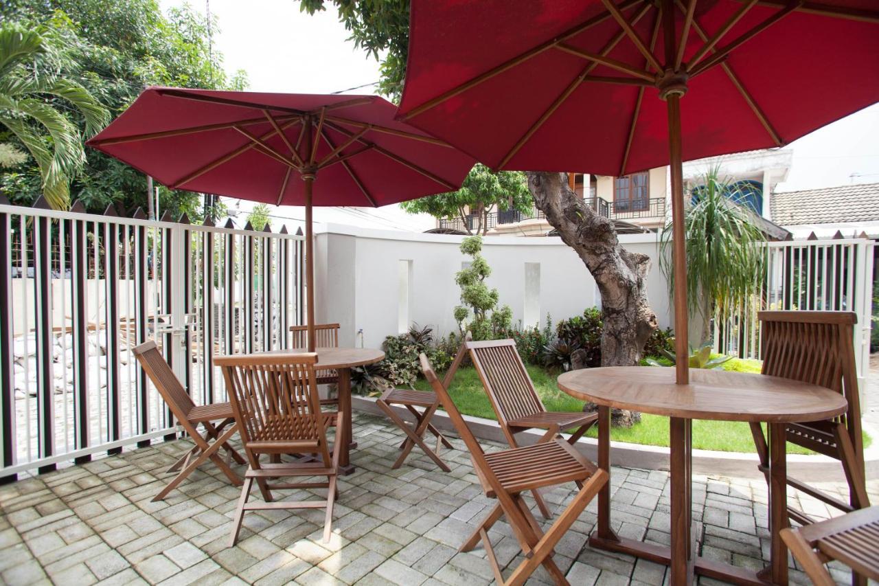 Reddoorz @ Wiyung 3 Otel Surabaya Dış mekan fotoğraf
