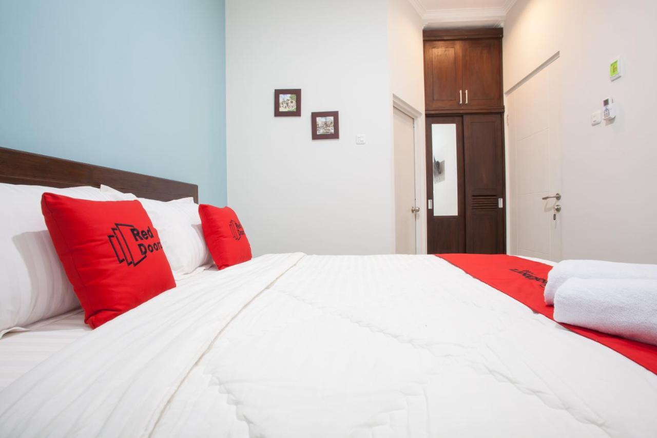 Reddoorz @ Wiyung 3 Otel Surabaya Dış mekan fotoğraf
